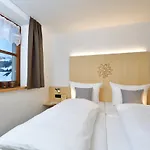 Sonne * ヒッティザウ